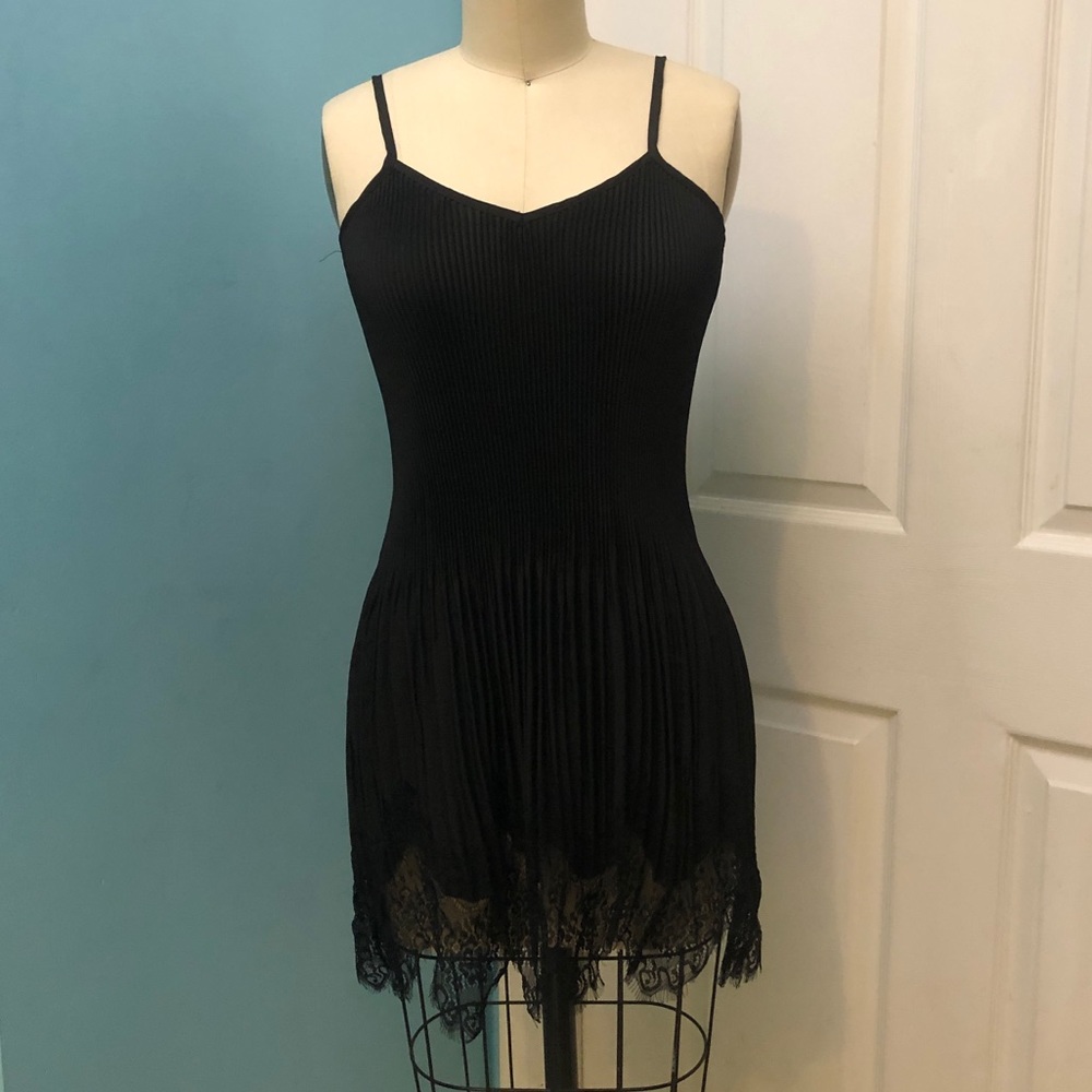 Ribbed tank dress with lace bottom